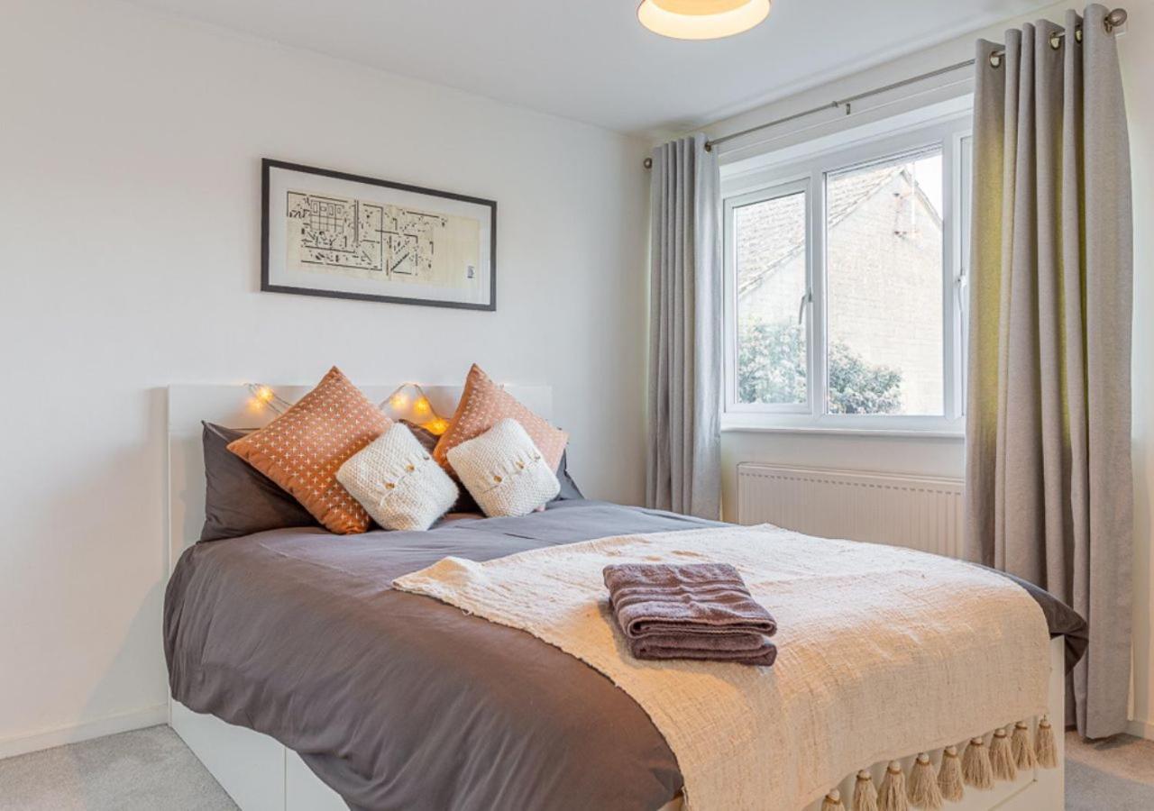 Modern 2 Bd W/ Garden In The Heart Of Tetbury! Villa Luaran gambar