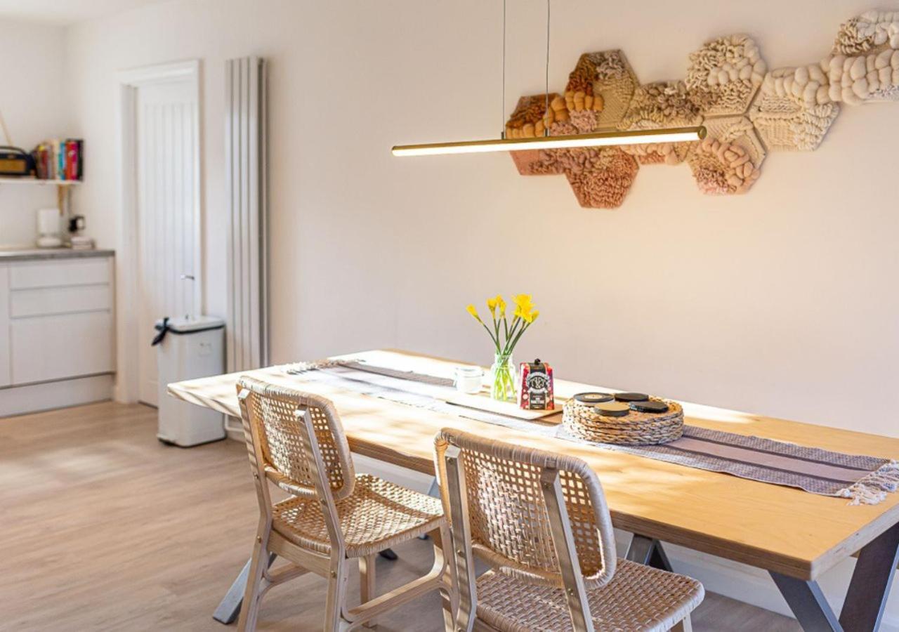 Modern 2 Bd W/ Garden In The Heart Of Tetbury! Villa Luaran gambar